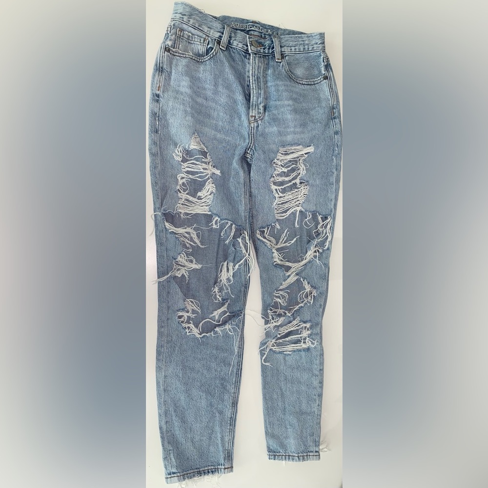 american eagle ripped jeans